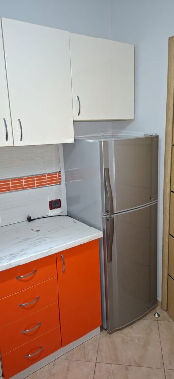 APARTAMENT 2+1 ME QIRA KOMPLEKSI KIKA