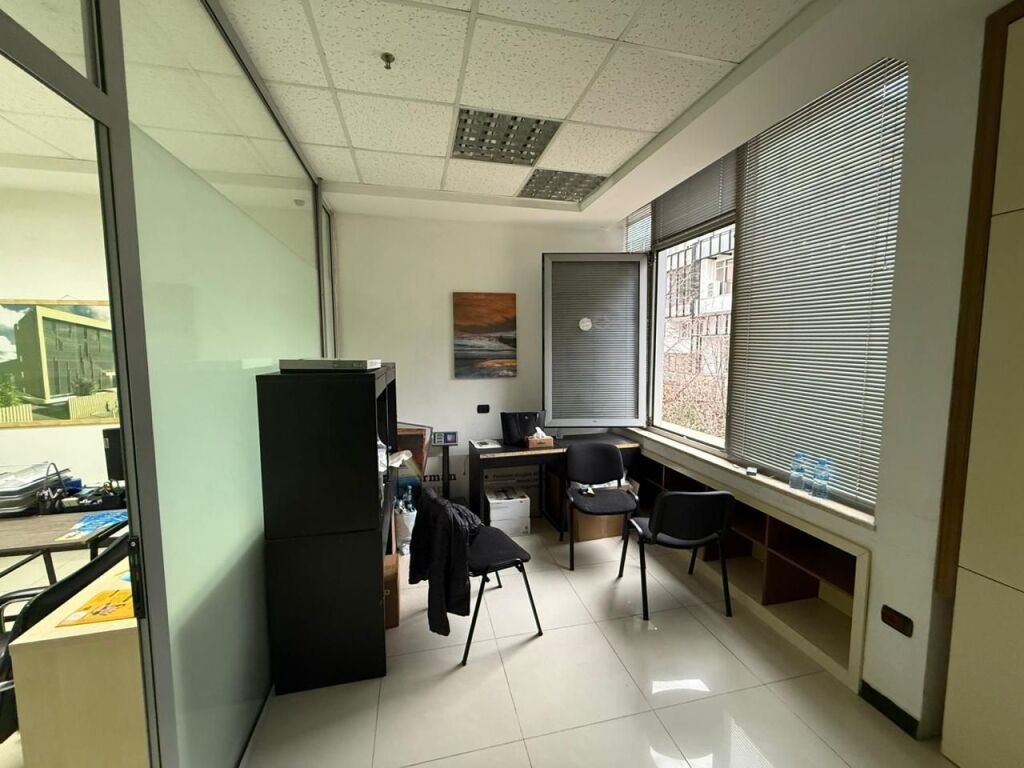 Office space for rent – At Juridiku (Willson Square) !