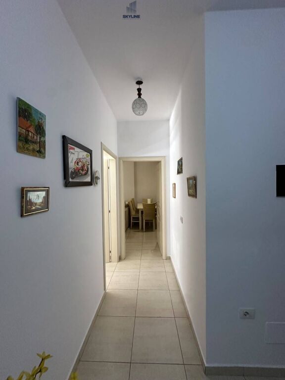 Jepet Apartament 2+1+2 me qera-Rrethi Astirit