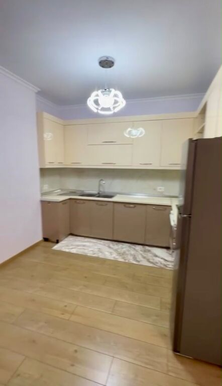 Apartament 2+1 per qera Kopshti Botanik