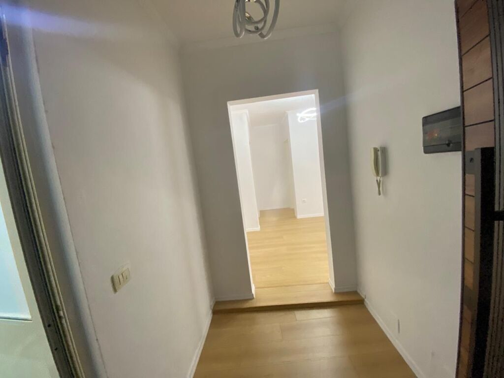Apartament 2+1 per shitje Fresk !