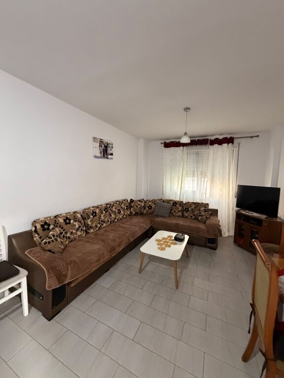 Affittasi appartamento 2+2 bagni +3 balconi