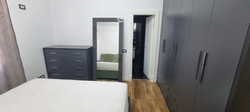 Apartament Modern 2+1+2 me 65 m² Verandë &amp; 2 Poste Parkimi | Liqeni i Thatë!
