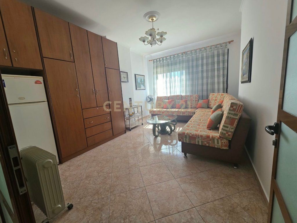 Apartment 3+2+2 For Sale in the former area in Durres !!!