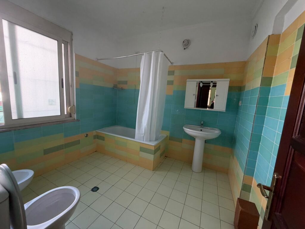 Affitto, Villa su 3 piani, Kodra e Priftit, Tirana