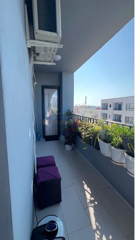 Shitet, Apartament 2+1, Kamëz, Tiranë.