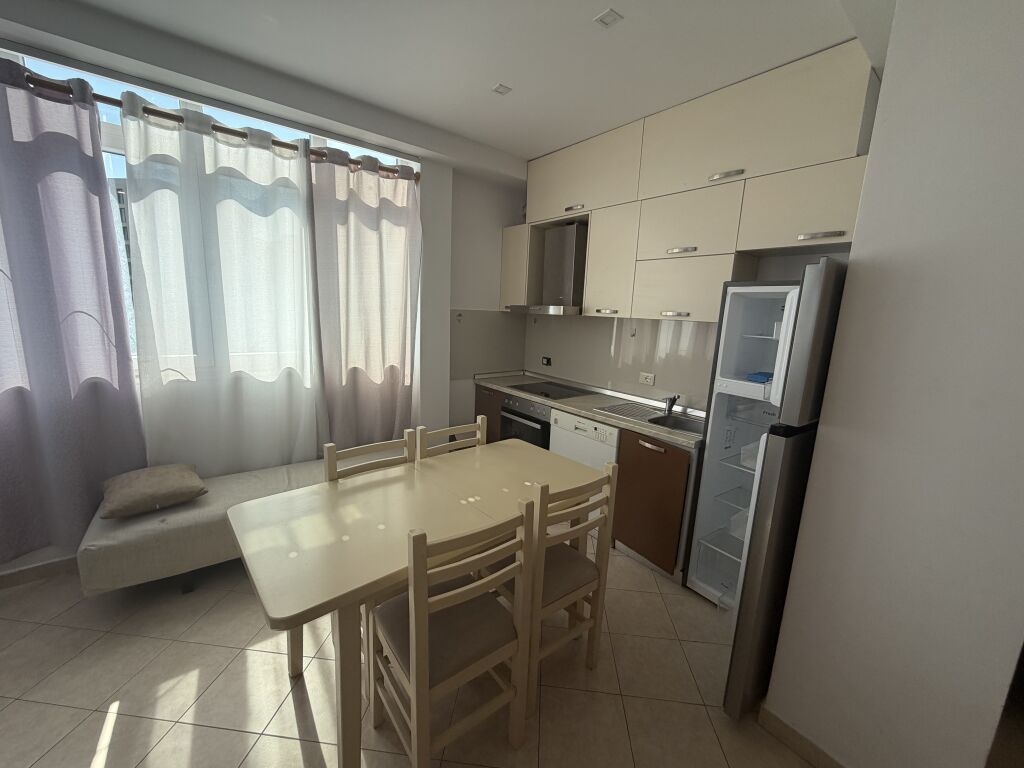1+1,kat 6 pa ashesore,vasil shanto,600 euro