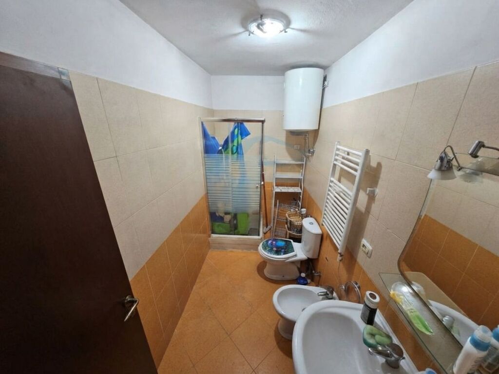 Qera, Apartament 2+1+2,Rruga Jordan Misja,Tiranë.