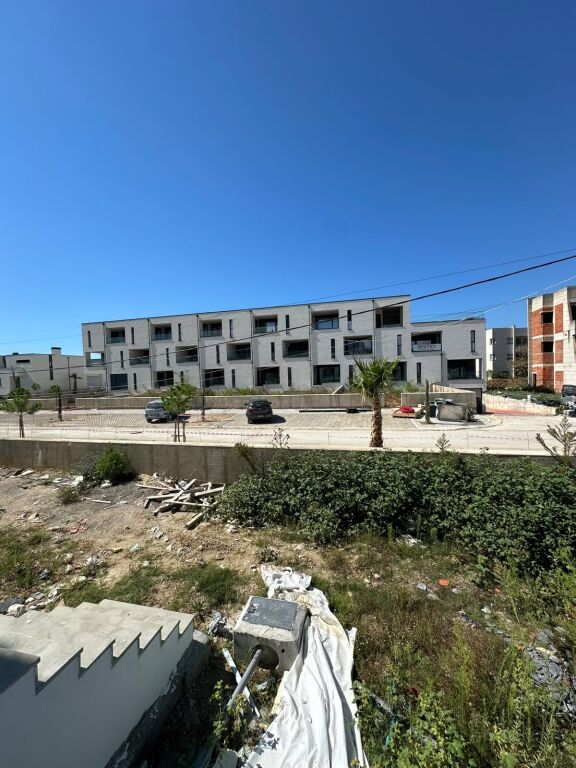 APARTAMENT 1+1+OBORR PER SHITJE NE TORQUISE MARINA, HAMALLAJ