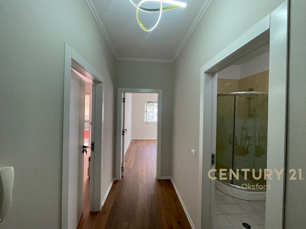 Apartament 1+1 per shitje ne Yzberisht