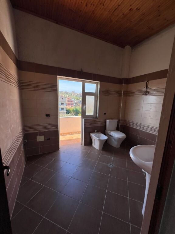 PRIVATE HOUSE FOR RENT – NEAR NEIM BABAMETO SCHOOL