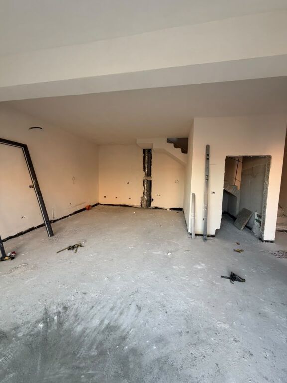 🏡 TRIPLEX IN VENDITA + 2 POSTI AUTO | KODRA E DIELLIT 2