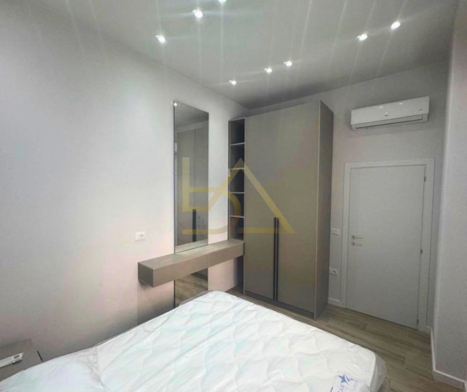 VENDESI APPARTAMENTO 1+1 – QUARTIERE 13, SPIAGGIA, DURRËS