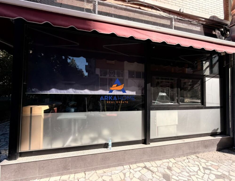 LOCALE COMMERCIALE IN AFFITTO 50 M2 "VICINO AL KRISTAL CENTER" 90.000 LEKE