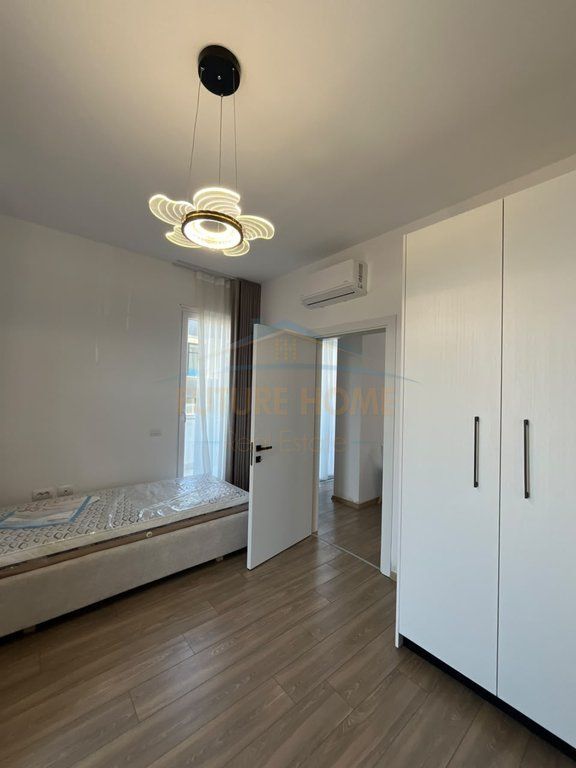 Shitet, Apartament 1+1+Verande, Kamëz, Tiranë.