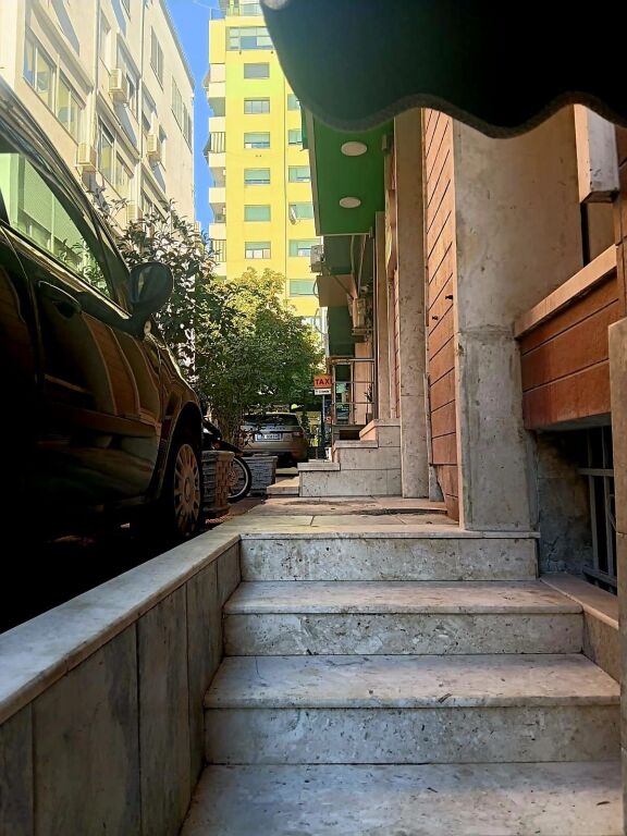 🏢 BUSINESS PREMISES FOR RENT – ISH-BLLOK | 22 m²