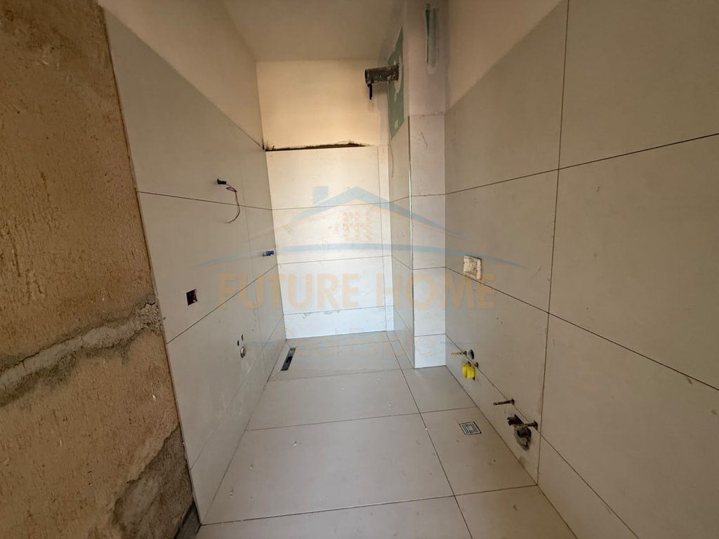 Shitet Apartament 2+1+2, Riverside Residence, Tiranë