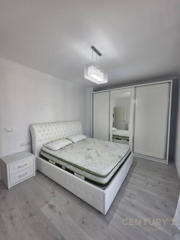 Jepet me qira apartament 2+1+2 ne Fiori di Bosko!
