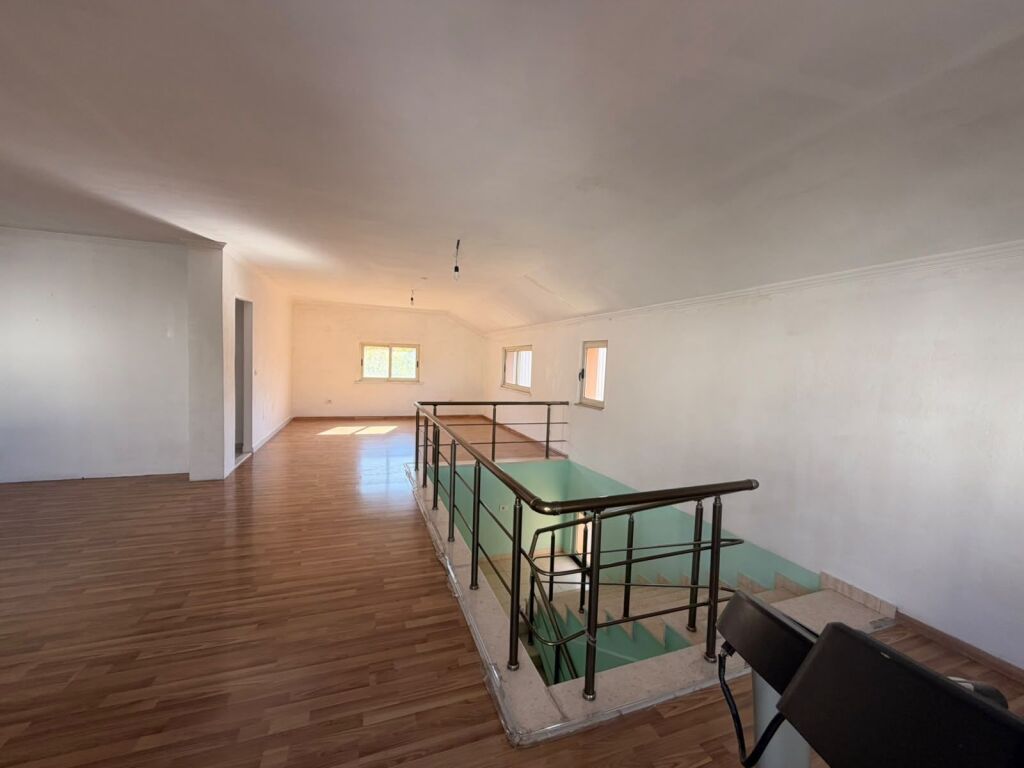 Affitto, Villa su 3 piani, Kodra e Priftit, Tirana