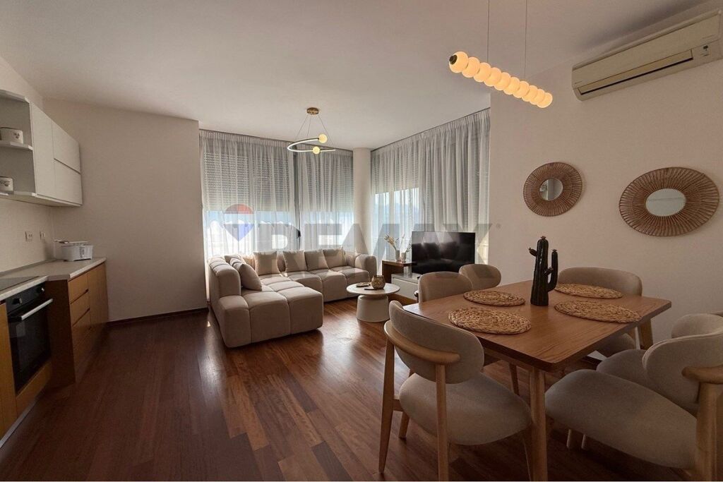 Appartamento 2+1 in affitto in Via Kosovarëve, Tirana