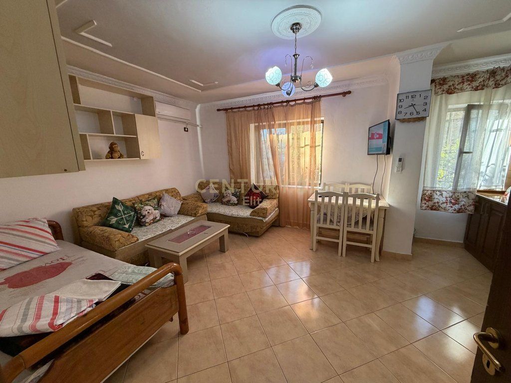 Apartament 1+1 me qira – Brryli