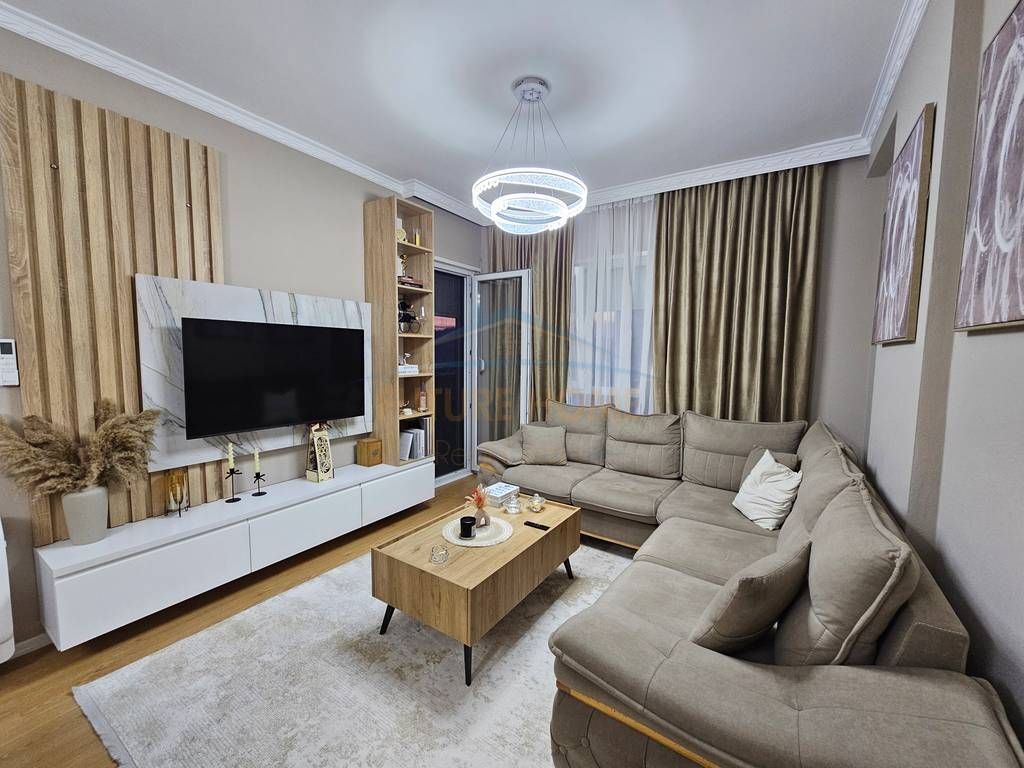 In vendita, Appartamento 2+1, Univers City, Tirana