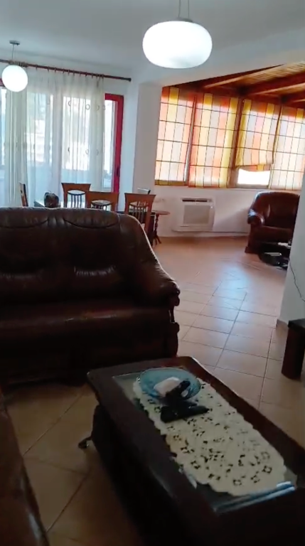 Apartament i shkëlqyer në Vollga Durrës