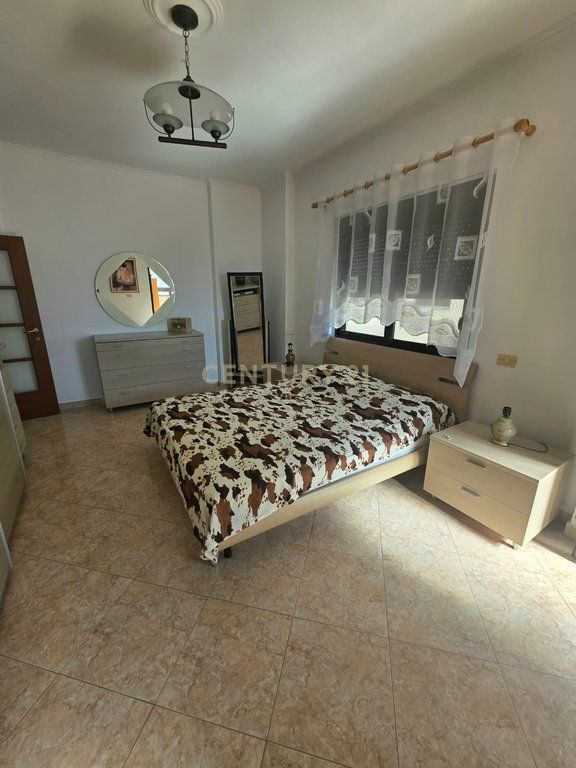 Apartment 3+2+2 For Sale in the former area in Durres !!!