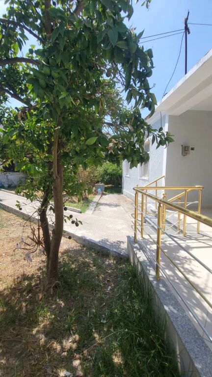 🏡 SHITET SHTËPI PRIVATE – PRANË QENDRËS SË KAVAJËS  
