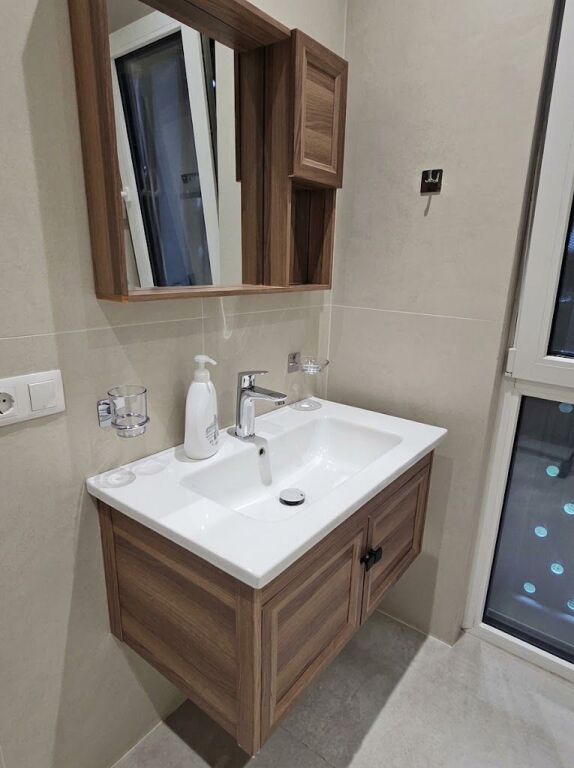 Apartment 2+1+2 + Veranda for rent – Inside Emerald Center !