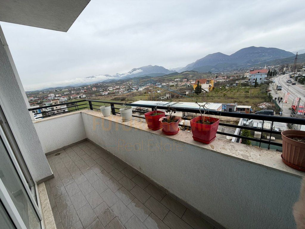 Shitet, Apartament 3+1, Kamëz, Tiranë.