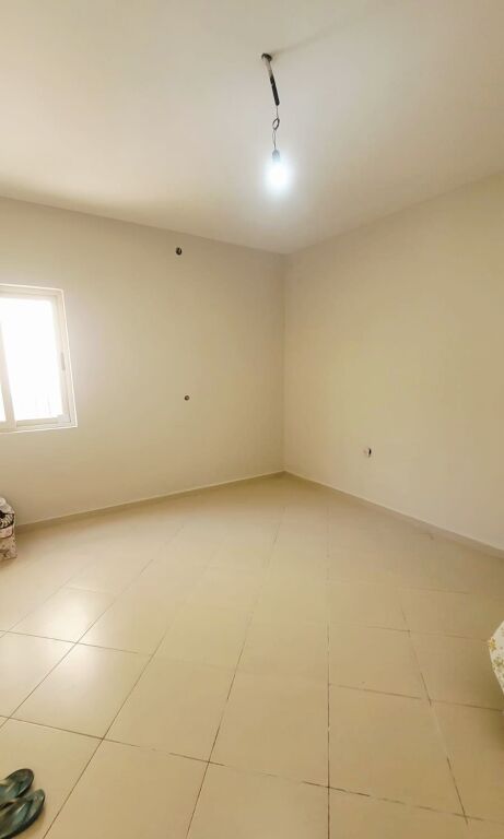 🏡 SHITET SHTËPI PRIVATE – PRANË QENDRËS SË KAVAJËS  