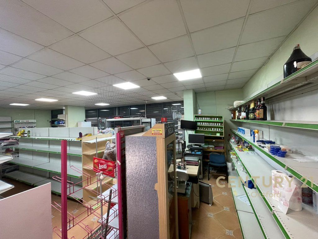 COMMERCIAL SPACE 95m2 FOR RENT IN YZBERISHT