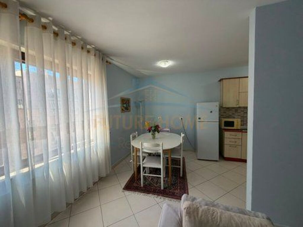 For sale, Apartment 2+1+2, Barrikadave Street, Tirana.
