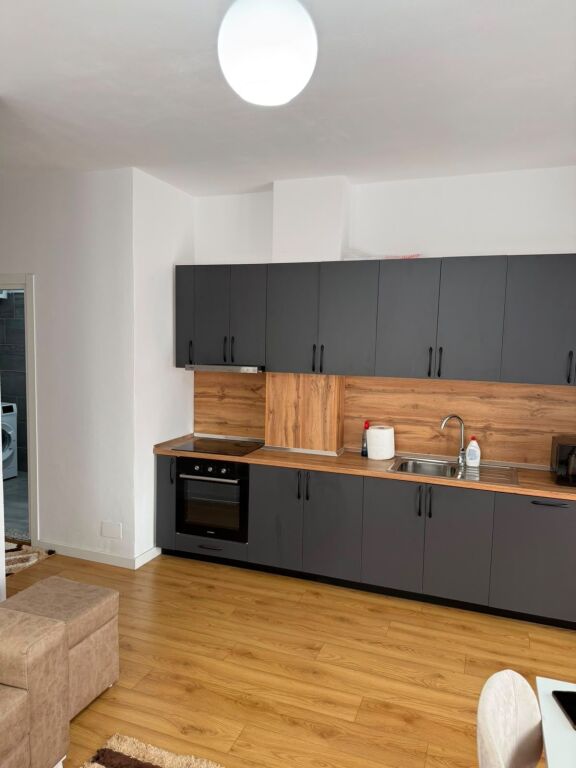 Apartament 2+1 per qera Astir !