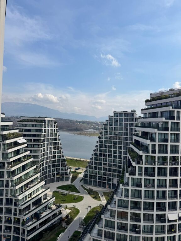 Shitet 2+1+2 Lake View Residence