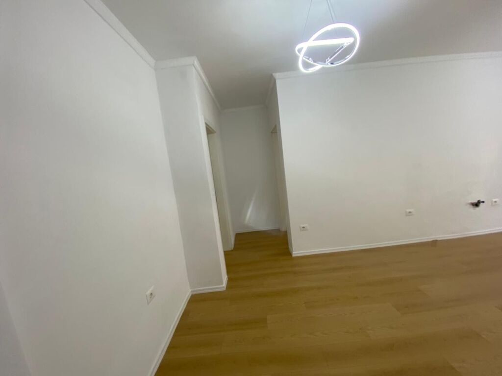 Apartament 2+1 per shitje Fresk !