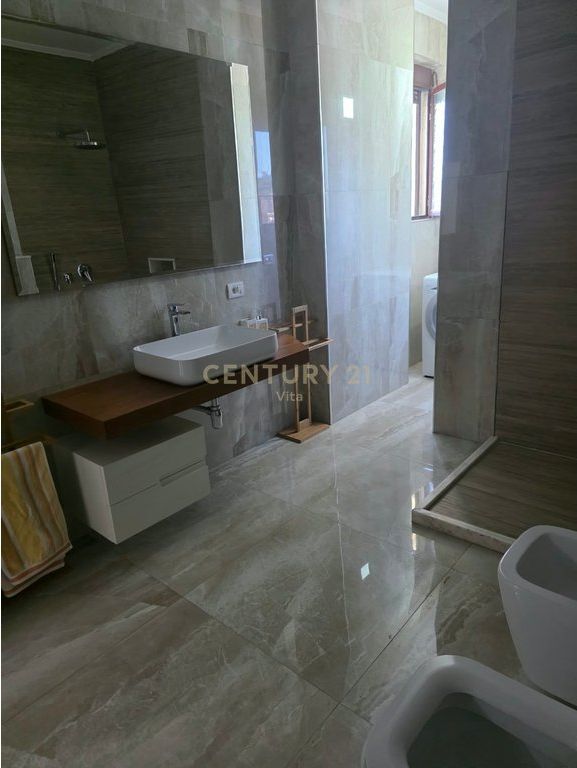 Apartment 3+2+2 For Sale in the former area in Durres !!!