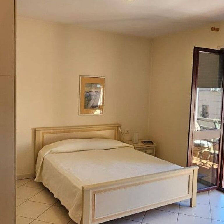 🏡✨ SHITET APARTAMENT 2+1+2 – QENDËR TIRANË