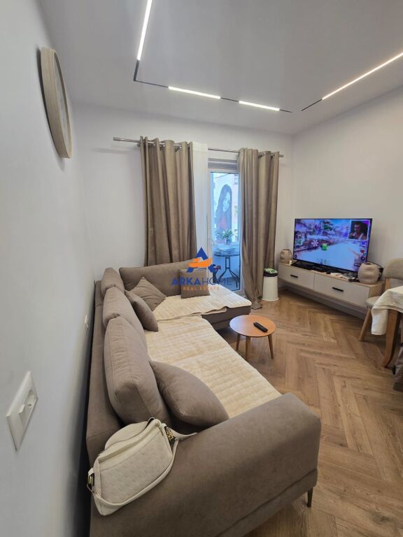 APPARTAMENTO IN AFFITTO 2+1+BALCONE "21 DHJETORI" 75.000 LEKE