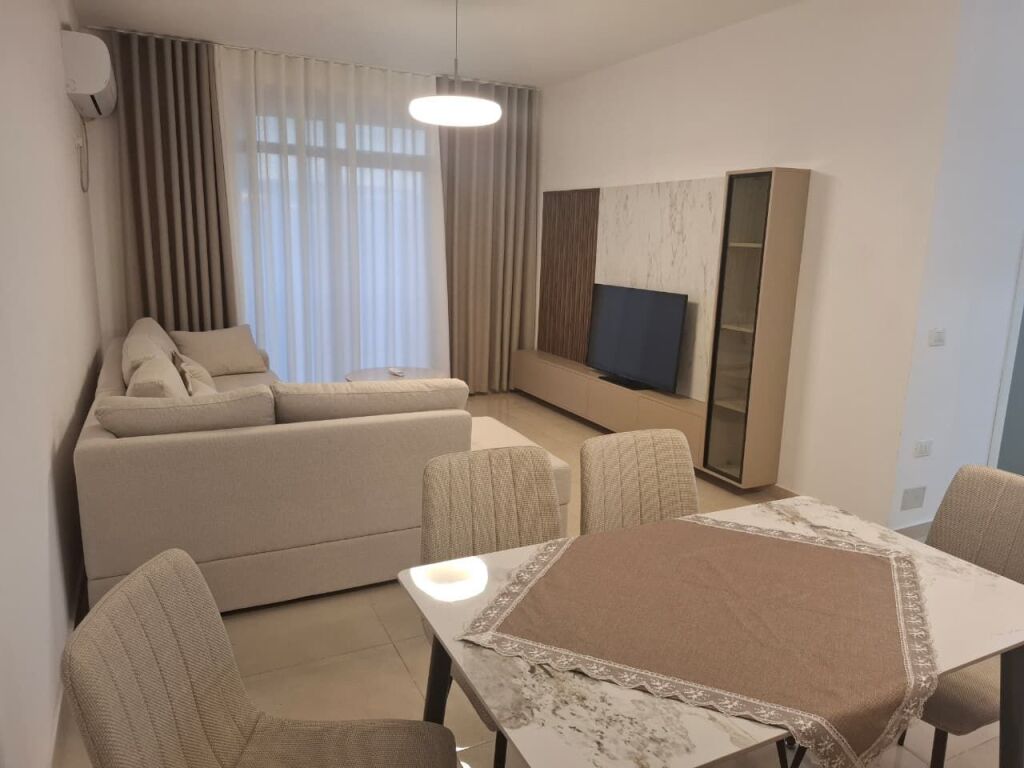 APARTAMENT 2+1 ME QIRA – RRUGA E DIBRËS