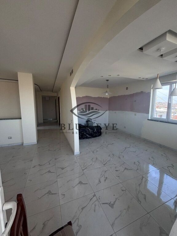 Apartament 3+2 Me Qira në Lagja nr.17, Durrës.