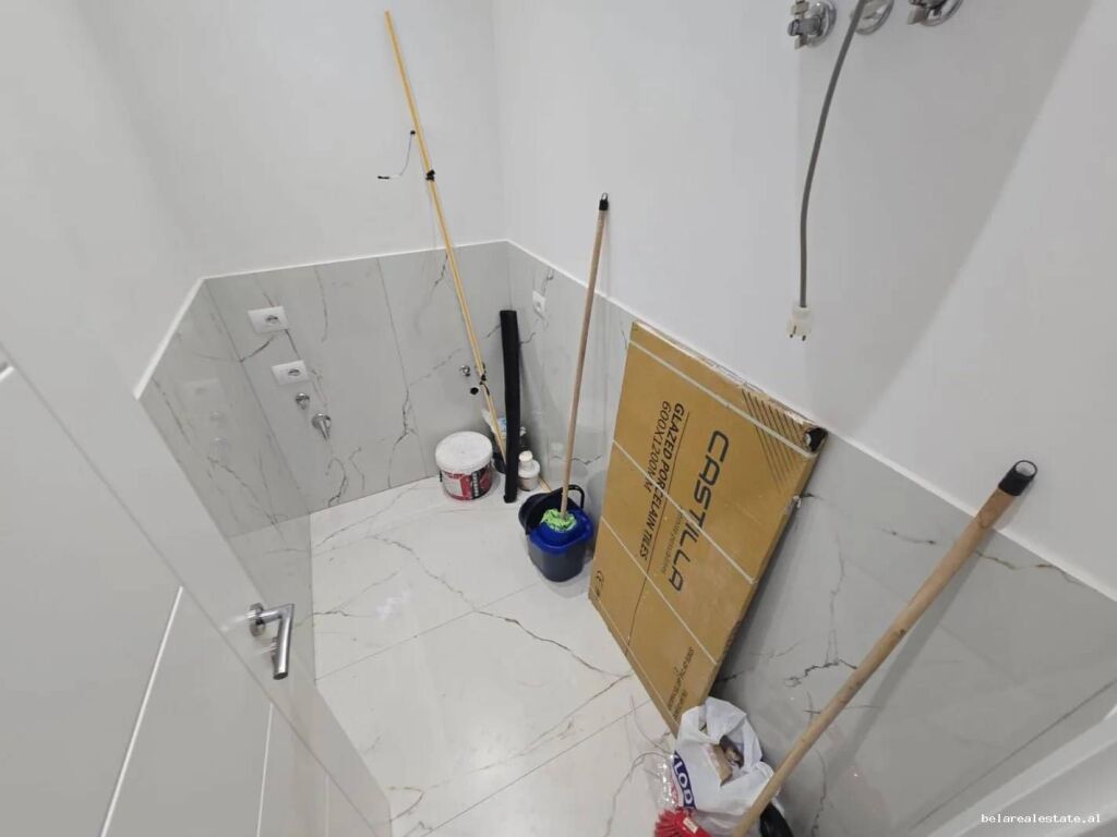 Zyre me qera 2+1 ne Porcelan (ID BZ21063) Tirane