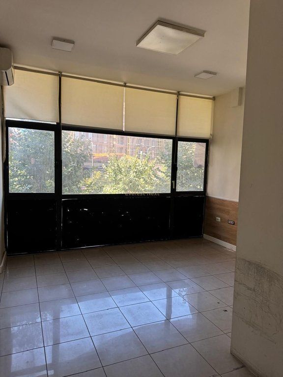 COMMERCIAL UNIT FOR RENT – SELVI