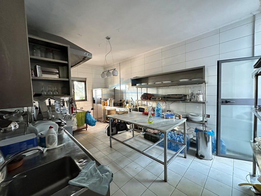 Rent, Bar - Restaurant, Poligrafiku, Tirana .