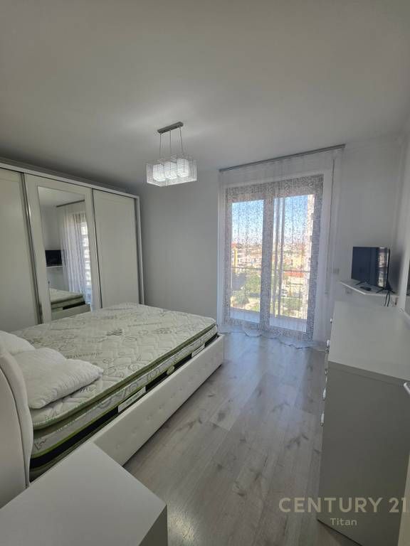 Jepet me qira apartament 2+1+2 ne Fiori di Bosko!