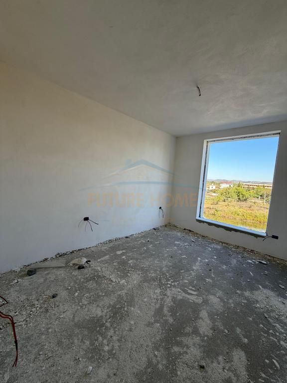 OKAZION!! Shitet, Apartament 1+1, Porto Lalzi, Gjiri i Lalzit.