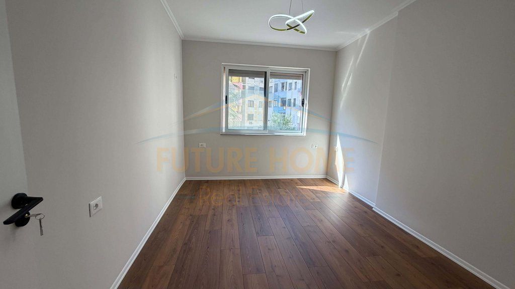 Shitet, Apartament 1+1, Yzberisht