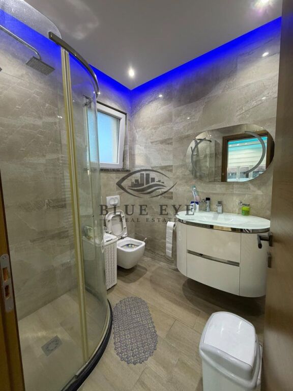 Apartament 3+2 Me Qira në Lagja nr.17, Durrës.