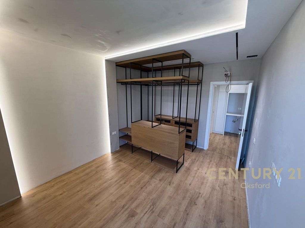Apartment 1+1 For Sale at Golden Tower residence, Mine Peza Street, Tirana - 187,500€ | 69.5m2